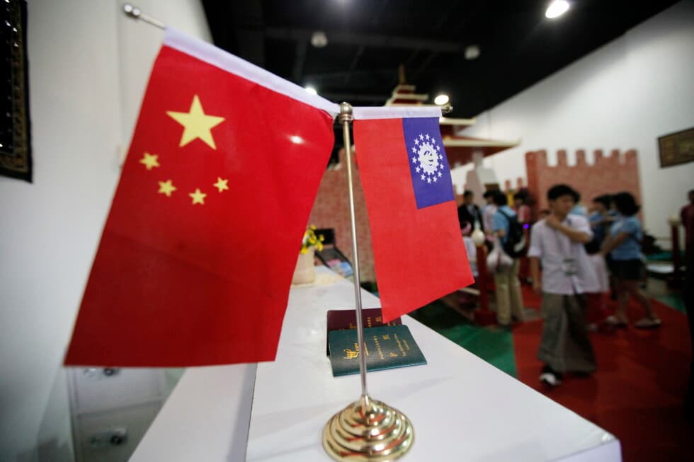 China detains Min Zin on espionage allegations