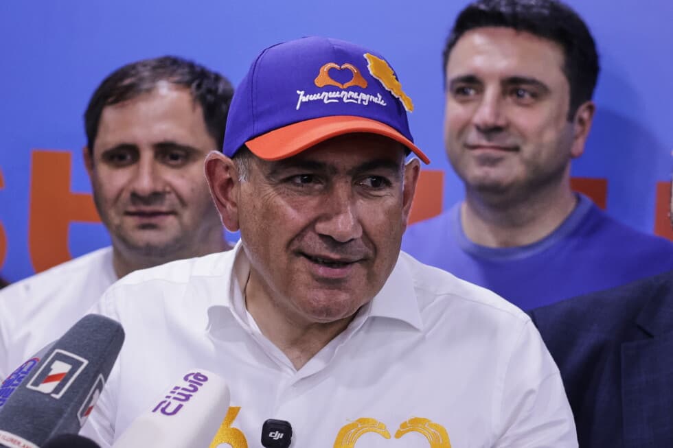Strong Armenia challenges Pashinyan election win in Armenia