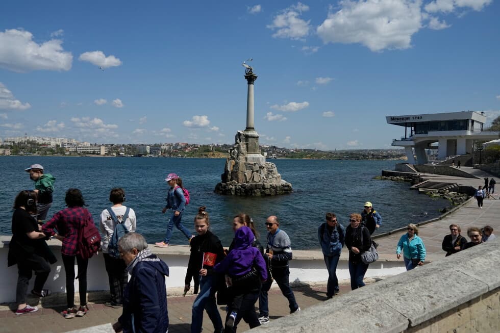 Ukraine targets Russian supply lines after May territorial gains