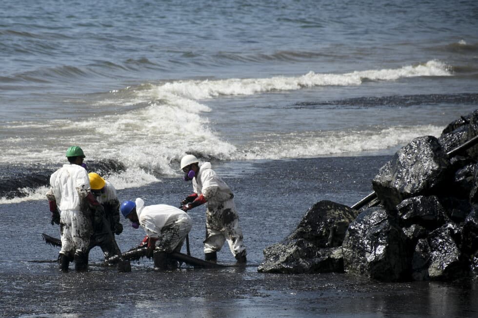 Venezuela demands Trinidad act over alleged Gulf of Paria oil spill