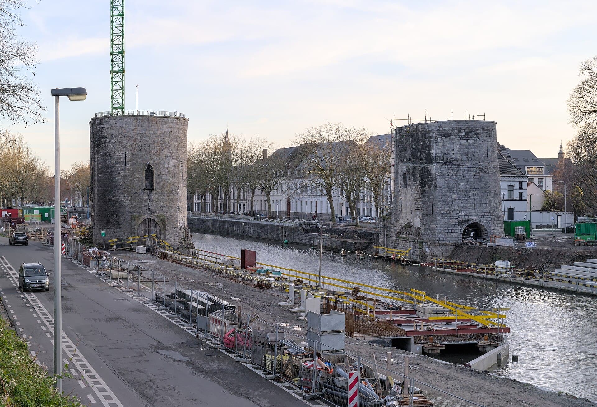 Image illustrating: Teachers, pupils and parents demonstrating near the Pont des Trous in Tournai (editorial)