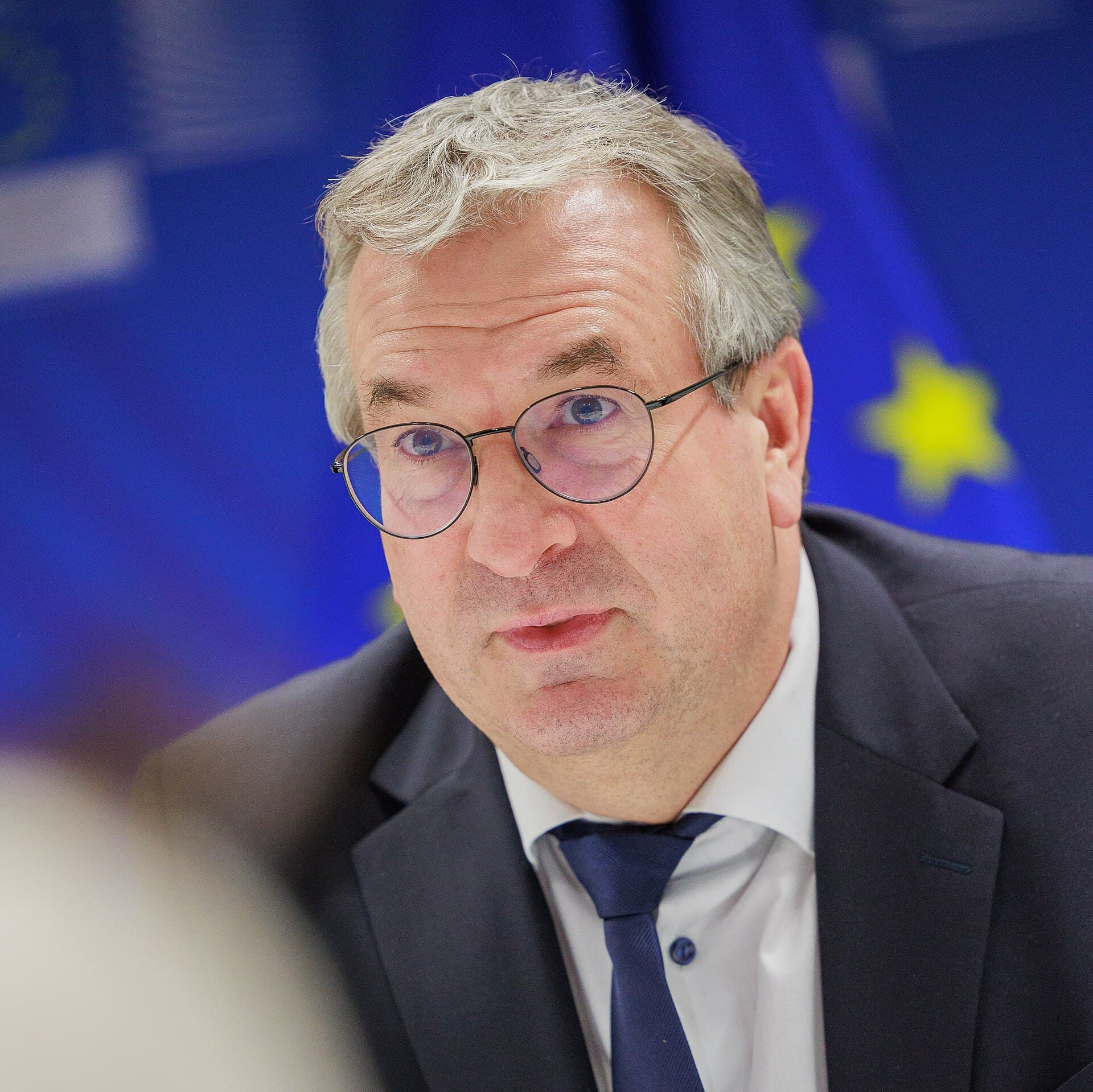 Image illustrating: Benoît Dispa in the Parliament of the Federation Wallonia-Brussels chamber (editorial)
